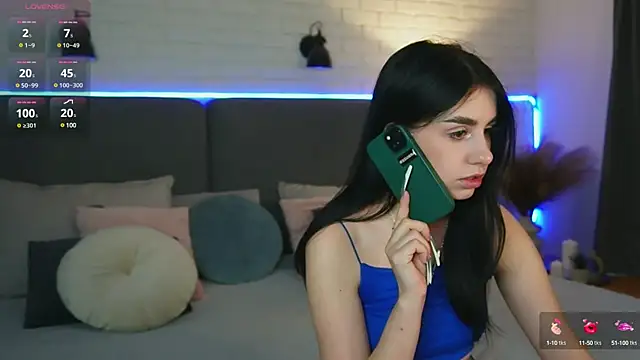 Snapshot of Dina_Foxxx chatting on March 8, 6:43 am Dina Foxxx online show from March 8, 6:43 am