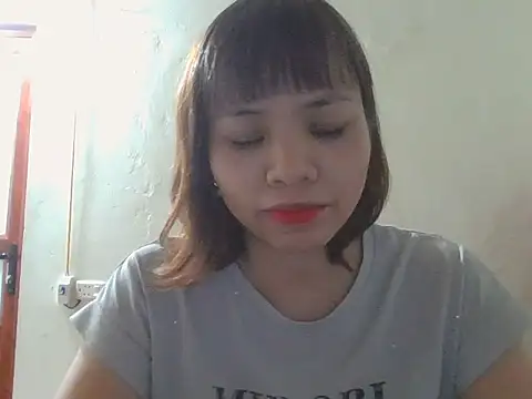 Angela-Eira online show from October 31, 8:48 am