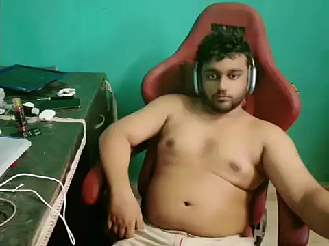 Snapshot of telugu_boy_ chatting on October 19, 11:11 am telugu boy online show from October 19, 11:11 am