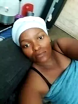 Snapshot of lovelyassbitch chatting on January 18, 5:04 pm lovelyassbitch online show from January 18, 5:04 pm