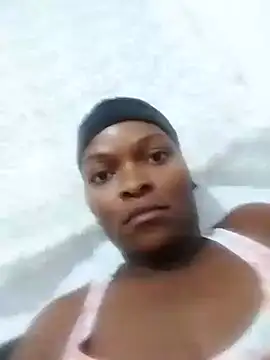 Snapshot of lovelyassbitch chatting on February 4, 6:49 pm lovelyassbitch online show from February 4, 6:49 pm