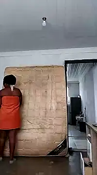 Snapshot of lovelyassbitch chatting on February 12, 9:20 am lovelyassbitch online show from February 12, 9:20 am