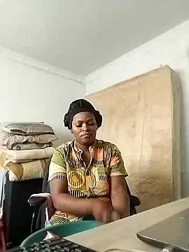 Snapshot of lovelyassbitch chatting on February 15, 3:28 pm lovelyassbitch online show from February 15, 3:28 pm