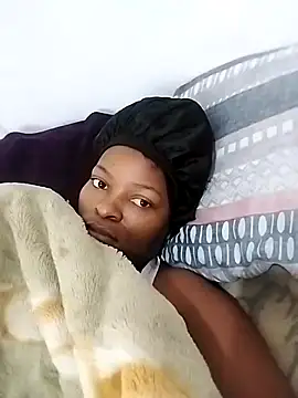 Snapshot of lovelyassbitch chatting on February 19, 5:27 am lovelyassbitch online show from February 19, 5:27 am