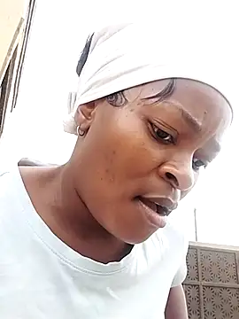 Snapshot of lovelyassbitch chatting on March 11, 12:06 pm lovelyassbitch online show from March 11, 12:06 pm