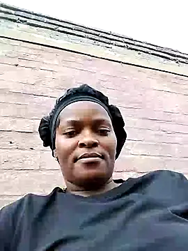 Snapshot of lovelyassbitch chatting on March 21, 1:34 pm lovelyassbitch online show from March 21, 1:34 pm