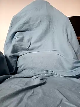 weedmanhot28 online show from December 25, 5:15 pm