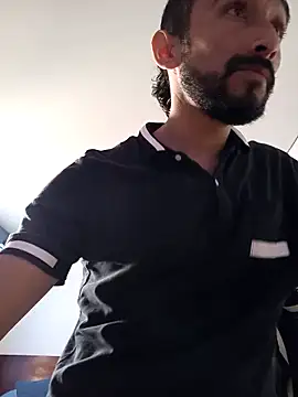 weedmanhot28 online show from March 13, 4:34 pm