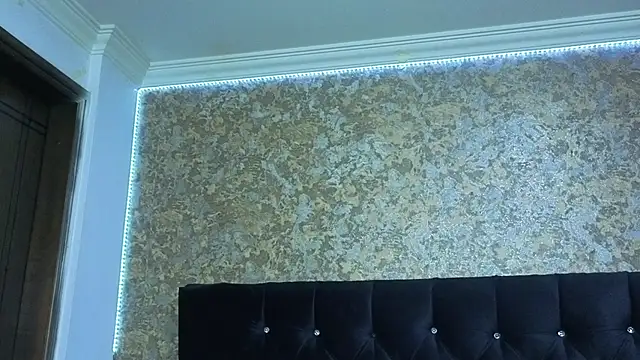 stella xue online show from December 17, 8:48 pm