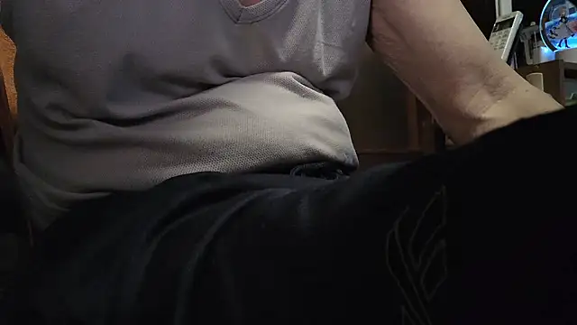 Snapshot of hidenyan02 chatting on September 14, 10:58 am hidenyan02 online show from September 14, 10:58 am