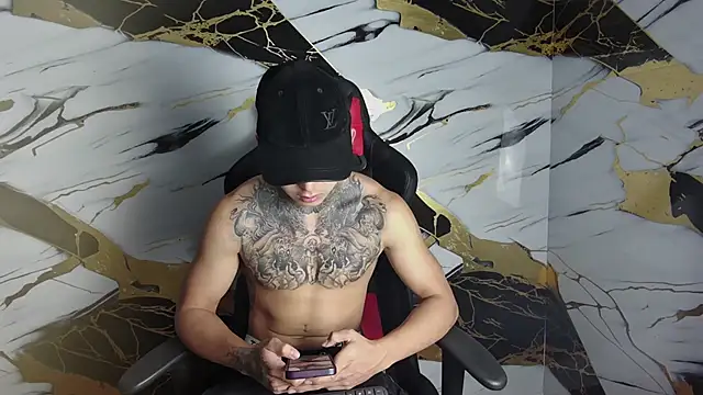 Kevin22 222 online show from February 2, 3:10 am