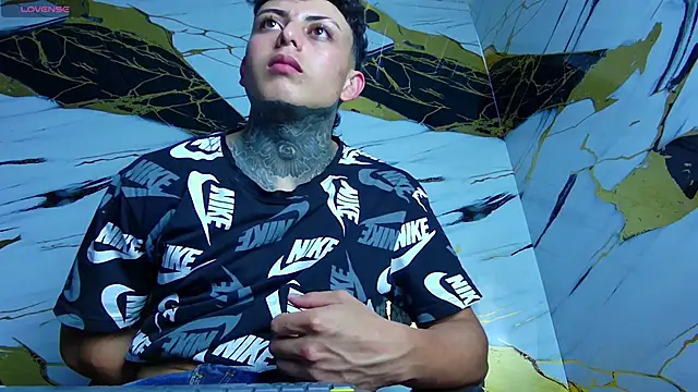 Kevin22 222 online show from February 9, 6:01 am