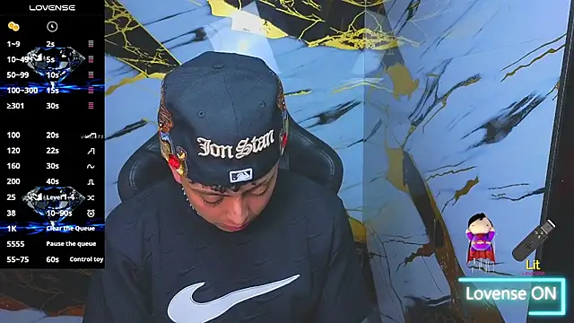 Kevin22 222 online show from November 15, 4:54 am