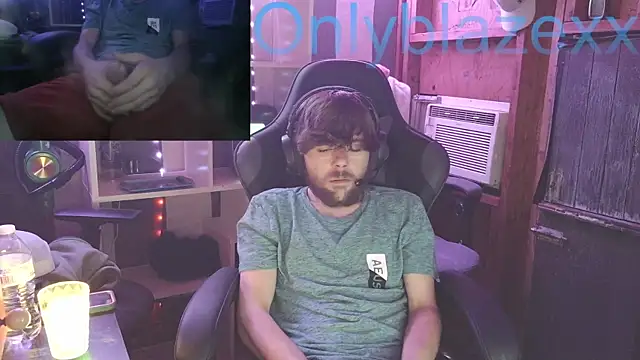 OnlyBlazexx online show from January 11, 6:18 am