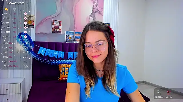 Snapshot of Kelly_Cuutie chatting on September 25, 12:47 am Kelly Cuutie online show from September 25, 12:47 am