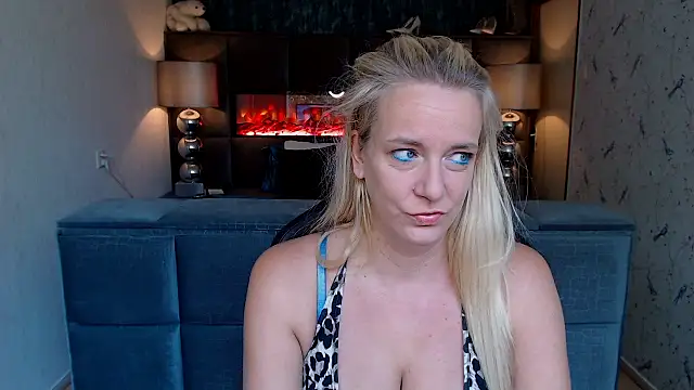 Snapshot of Wendysexyx chatting on September 10, 7:08 am Wendysexyx online show from September 10, 7:08 am