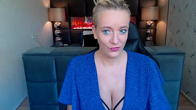 Snapshot of Wendysexyx chatting on September 14, 8:46 am Wendysexyx online show from September 14, 8:46 am