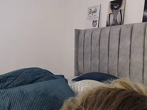 Snapshot of sweet_scovia1 chatting on January 9, 11:34 pm sweet scovia1 online show from January 9, 11:34 pm