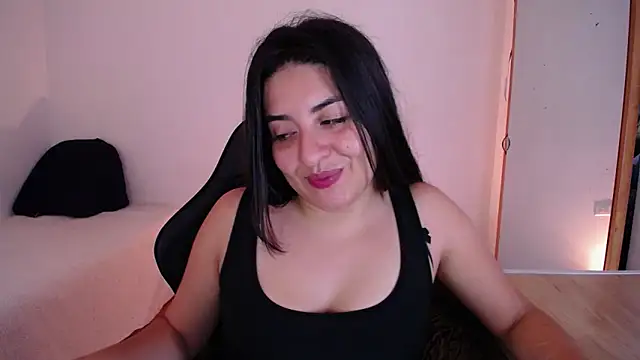 Snapshot of moritalatina chatting on May 27, 1:57 am moritalatina online show from May 27, 1:57 am