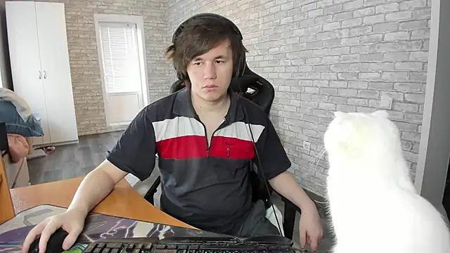 iliaskrislove online show from March 20, 11:16 am