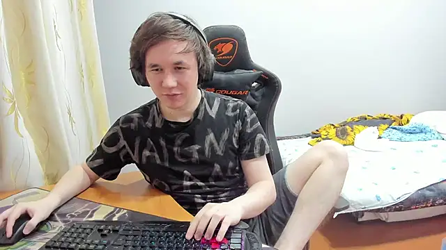 iliaskrislove online show from September 23, 9:51 pm