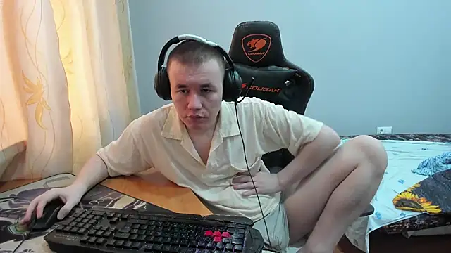 iliaskrislove online show from October 3, 4:09 am