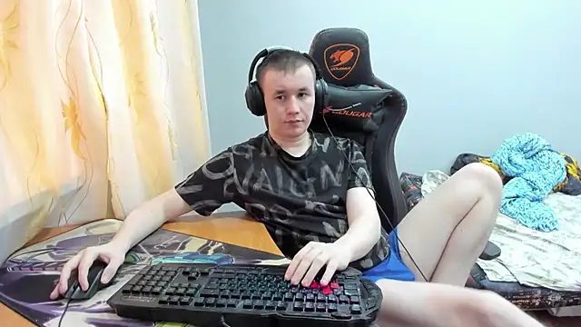 iliaskrislove online show from October 13, 5:40 am