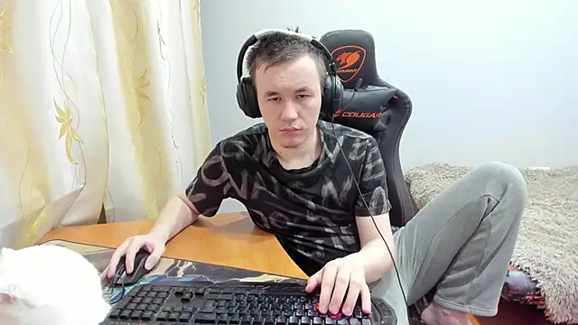 iliaskrislove online show from November 8, 12:05 pm