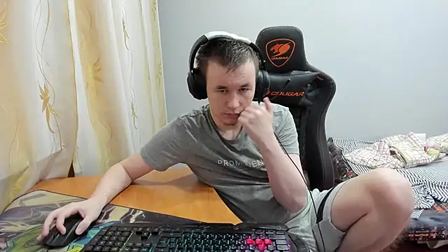 iliaskrislove online show from November 11, 12:27 pm