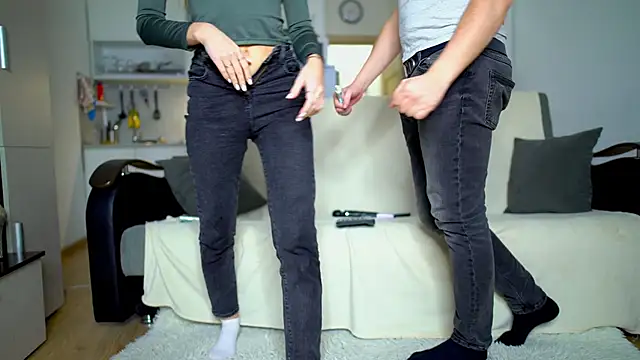 littlesweettifany online show from November 27, 12:29 pm