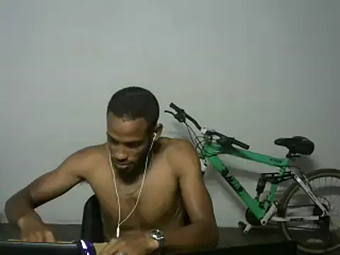 Snapshot of michel_sc chatting on April 22, 4:59 am michel sc online show from April 22, 4:59 am