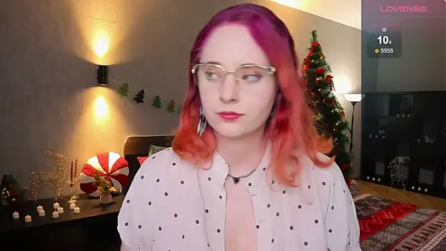 Snapshot of Aemilia_ chatting on December 23, 12:08 pm Aemilia online show from December 23, 12:08 pm