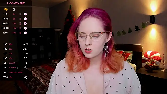 Snapshot of Aemilia_ chatting on January 8, 12:15 pm Aemilia online show from January 8, 12:15 pm