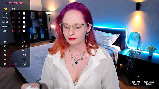 Snapshot of Aemilia_ chatting on January 14, 12:14 pm Aemilia online show from January 14, 12:14 pm