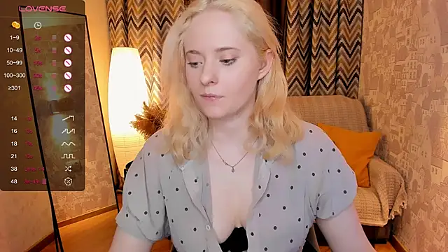 Snapshot of Aemilia_ chatting on January 31, 6:57 am Aemilia online show from January 31, 6:57 am