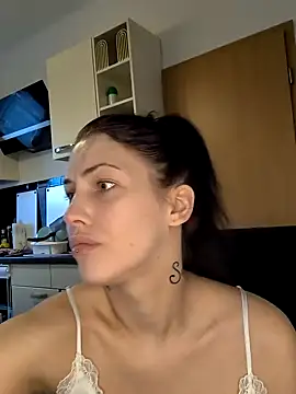 Linalicious online show from December 3, 8:16 am