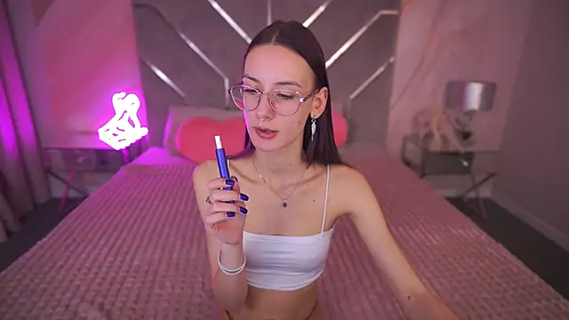 CozyMell online show from March 21, 10:17 am