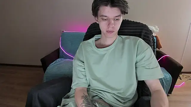 Liam sexy1 online show from December 23, 1:24 pm