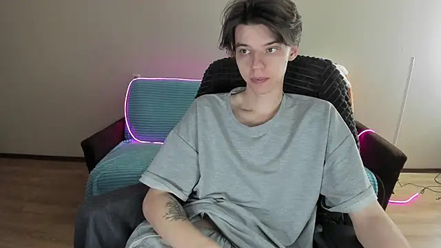 Liam sexy1 online show from December 29, 7:43 pm