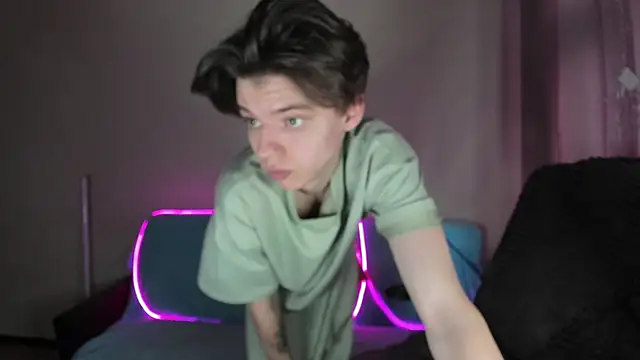 Liam sexy1 online show from March 20, 3:47 pm