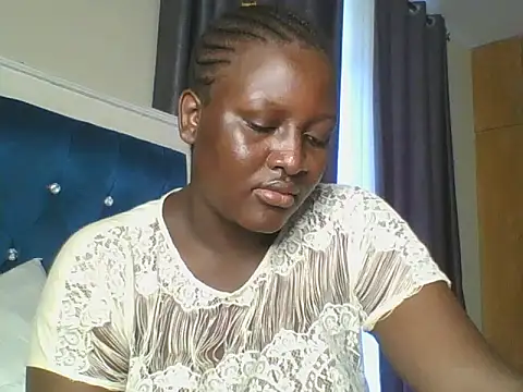 Snapshot of Heavy_ass chatting on June 17, 7:00 am Heavy ass online show from June 17, 7:00 am