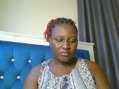 Snapshot of Heavy_ass chatting on June 24, 9:19 am Heavy ass online show from June 24, 9:19 am