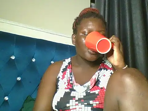 Snapshot of Heavy_ass chatting on July 12, 12:01 am Heavy ass online show from July 12, 12:01 am