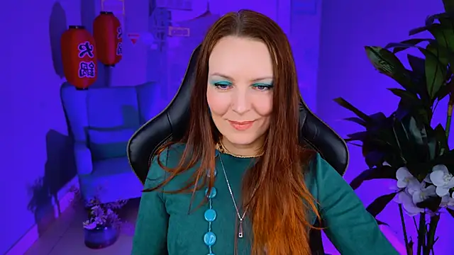 VandaRossi online show from February 5, 8:11 am