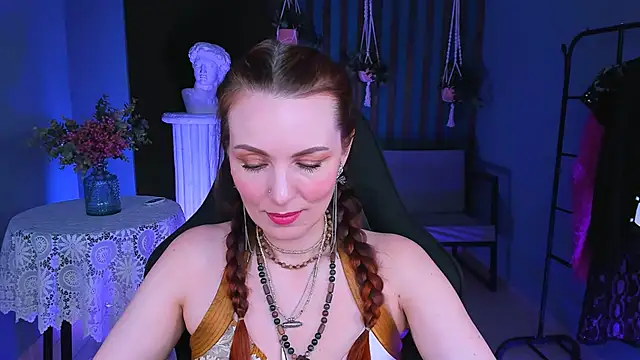 VandaRossi online show from February 7, 8:11 am