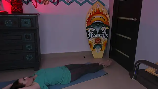 VandaRossi online show from February 19, 12:00 pm