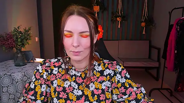 VandaRossi online show from February 20, 12:25 pm