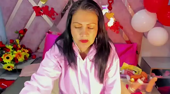 Mulan sexy01 online show from February 18, 2:06 pm