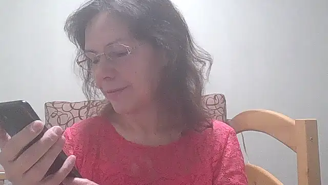 HollyJewel online show from February 14, 4:31 pm