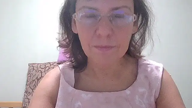 HollyJewel online show from October 13, 4:18 pm